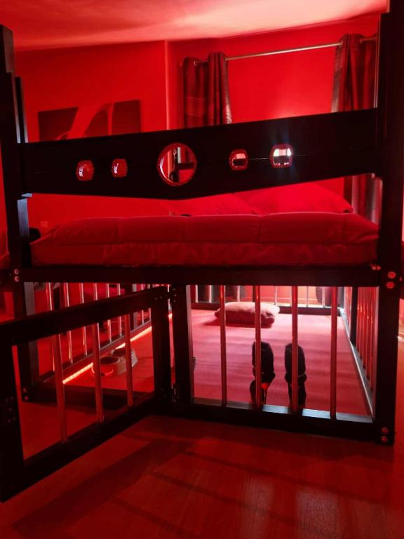 Le Donjon de la Garonne Suite BDSM - Pompignan12 de Le Donjon de la Garonne Suite BDSM
