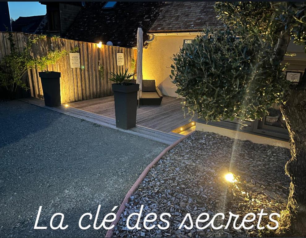 Love Room - La clé des secrets - Gîte Romantique - Nuillé-le-Jalais