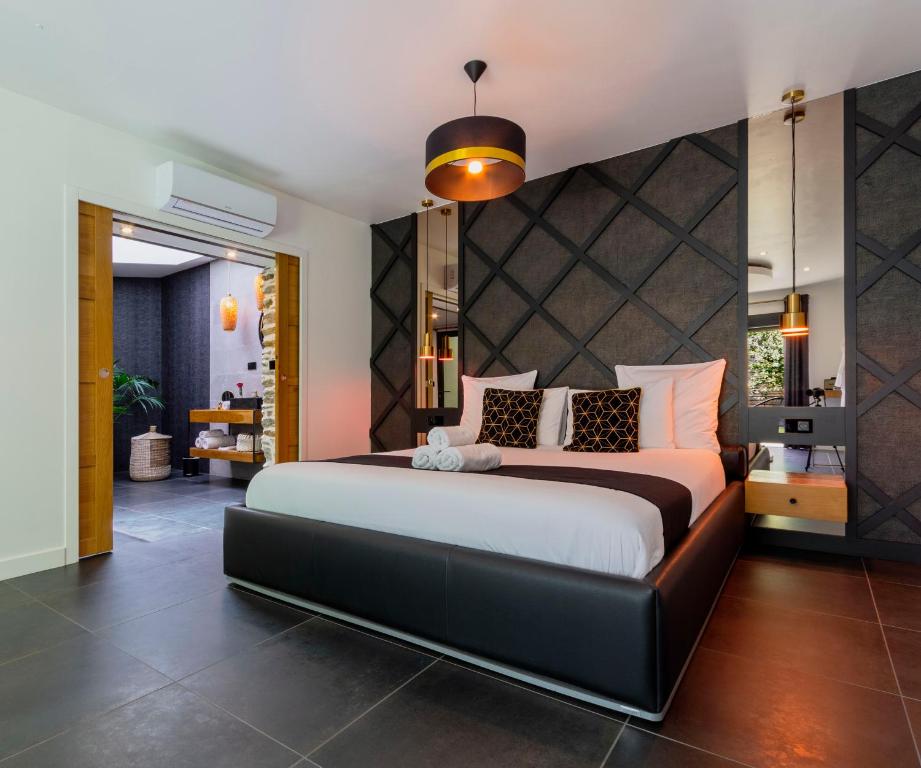 Nuit confort avec Balnéo XXL privative et Climatisation - Nantes4 de Nuit confort avec Balnéo XXL privative et Climatisation
