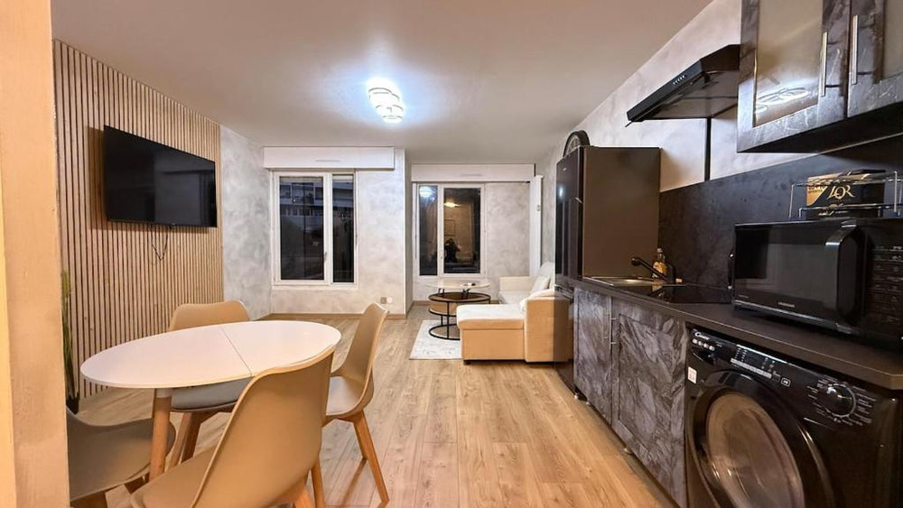 Appartement Chic avec jacuzzi6 de Appartement Chic avec jacuzzi
