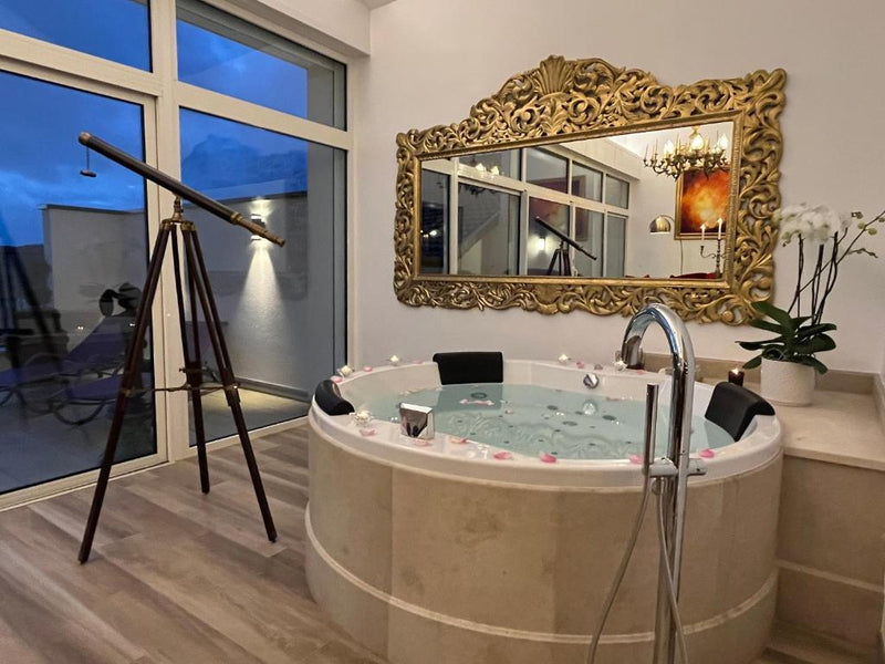 Demeures & Châteaux Domaine de la Grange de Condé3 de Demeures & Châteaux Domaine de la Grange de Condé
