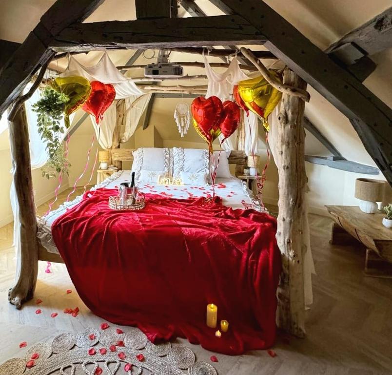 Duplex Safari jusqu'à 4 personnes, Spa, cinéma et lit sous les arbres, day use, 10 min centre2 de Duplex Safari jusqu'à 4 personnes, Spa, cinéma et lit sous les arbres, day use, 10 min centre
