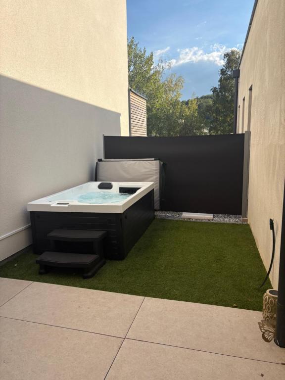 Le Chêne Doré & Jacuzzi Spa privatif Amnéville 2 min site touristique2 de Le Chêne Doré & Jacuzzi Spa privatif Amnéville 2 min site touristique
