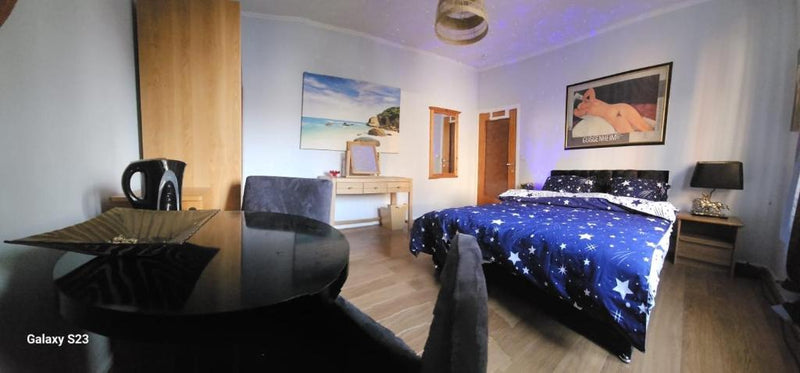 Serenity Big Room2 de Serenity Big Room
