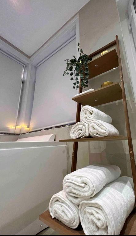 Sublime appartement Calme Cosy & Jacuzzi4 de Sublime appartement Calme Cosy & Jacuzzi
