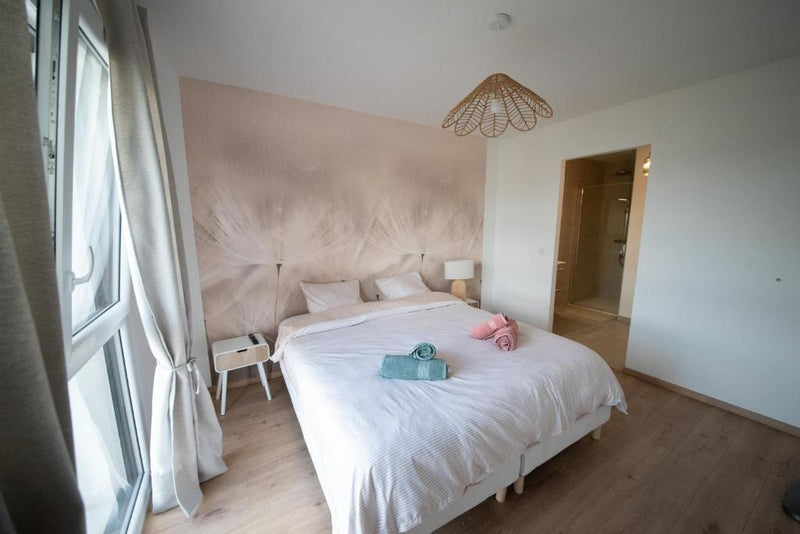 Villa Bulle Dorée & Jacuzzi privé au cœur du centre touristique et thermal face Snowworld2 de Villa Bulle Dorée & Jacuzzi privé au cœur du centre touristique et thermal face Snowworld
