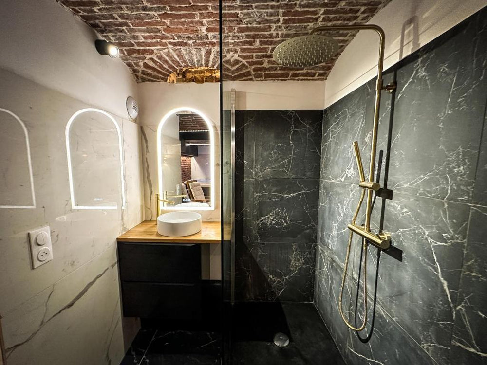 Le Bijou - Appartement, Sauna et Jacuzzi - Lille7 de Le Bijou - Appartement, Sauna et Jacuzzi - Lille
